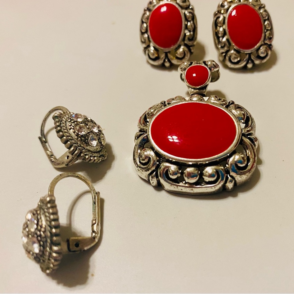 Red Enamel Silver Tone Earrings + Pendant Set & Free Round lever back earrings.